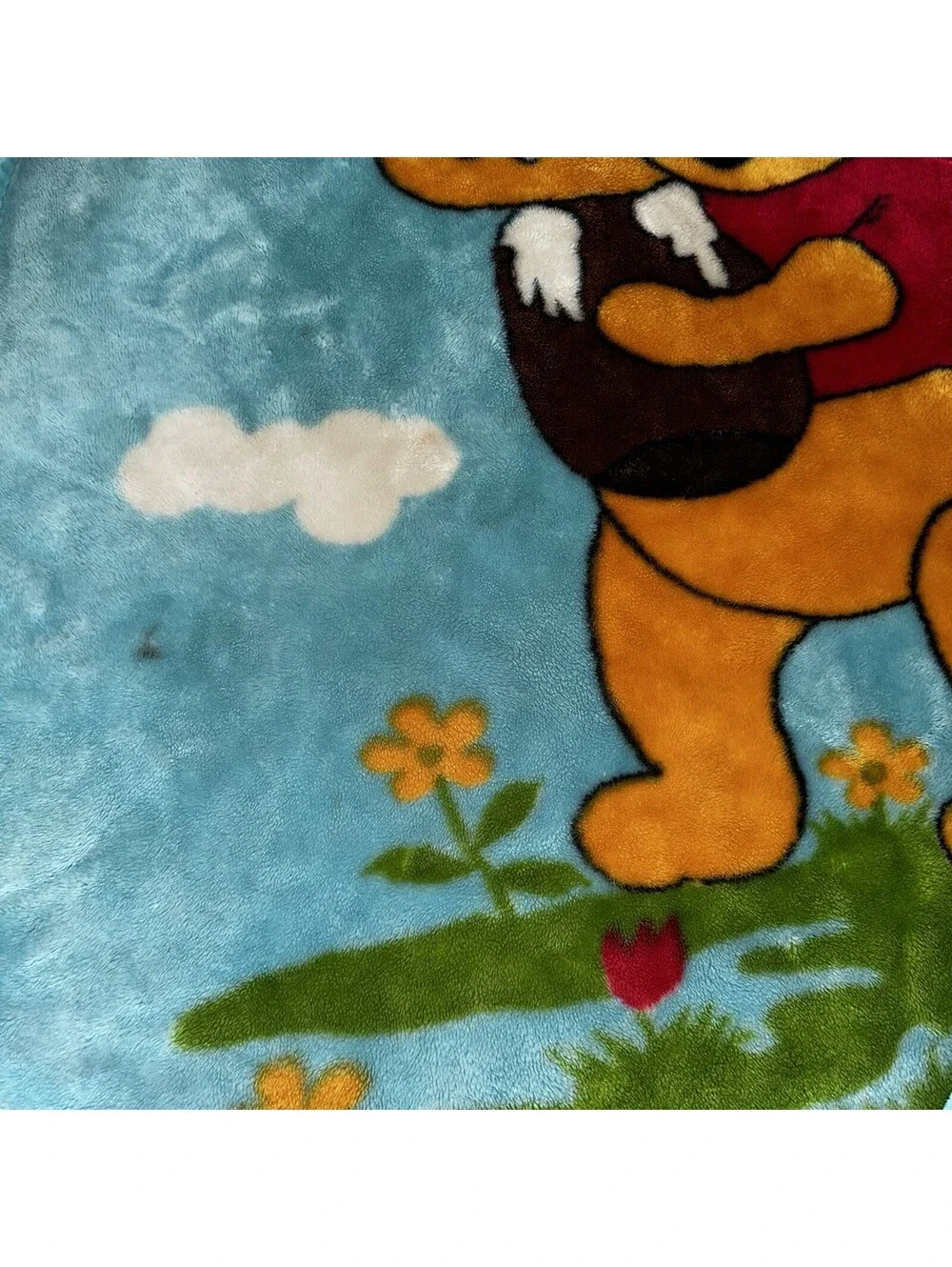 Vintage Winnie the Pooh Honey Pot Light Blue Plush Fleece Blanket Funky Eye VGC